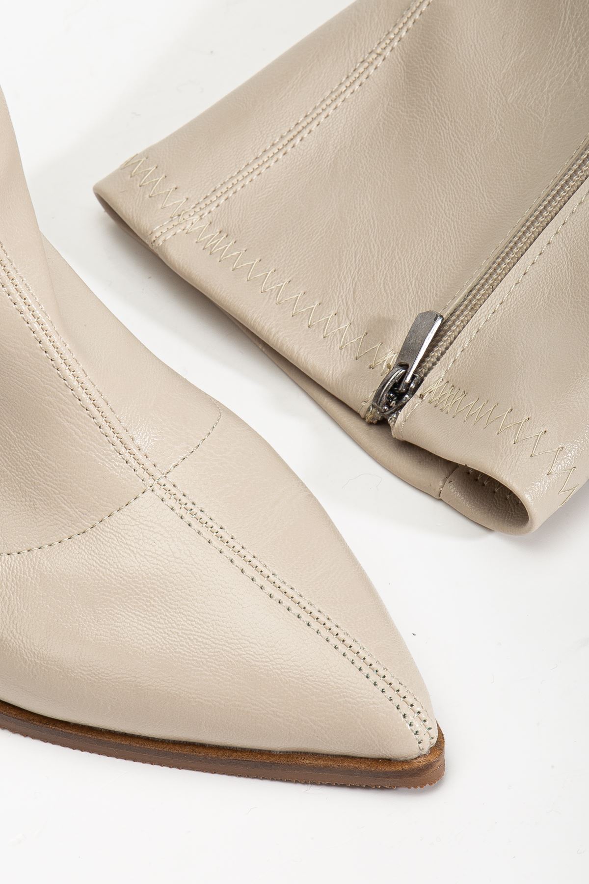 Gemma Topuklu Sivri Çizme